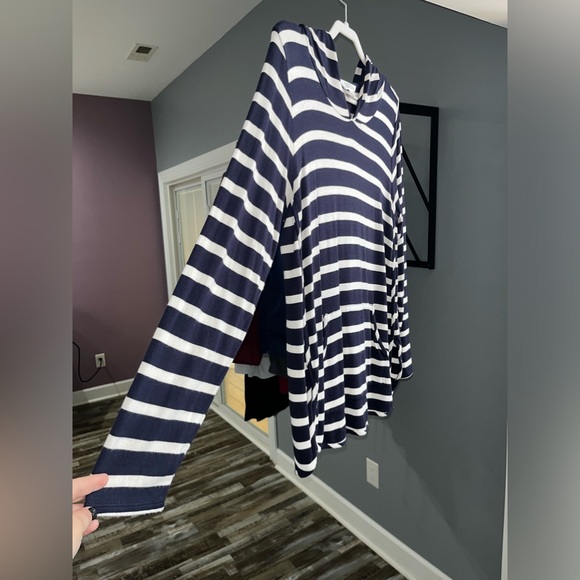 Market & Spruce navy and white striped long sleeve hooded shirt 1X - Picture 3 of 6
